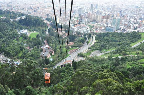 Subindo o Cerro Monserrate em Bogotá, na Colômbia